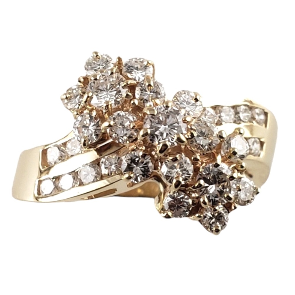 Vintage 14 Karat Yellow Gold and Diamond Cluster Ring Size 8.5 #13814
